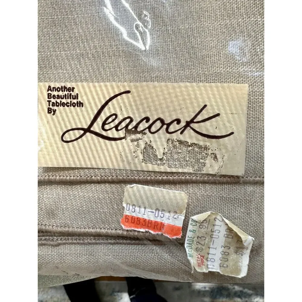 Vintage LEACOCK & COMPANY Gold/Tan Tablecloth OBLONG ~ Made In USA ~ 60 x 83